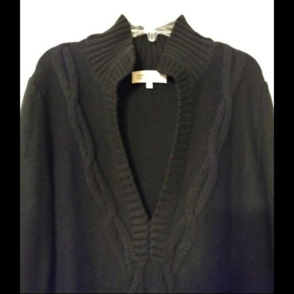 Deep V NYCo Sweater - Picture 10 of 10